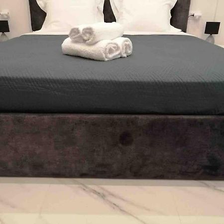 Luxurious Apartment In The Heart Of סלוניקי מראה חיצוני תמונה